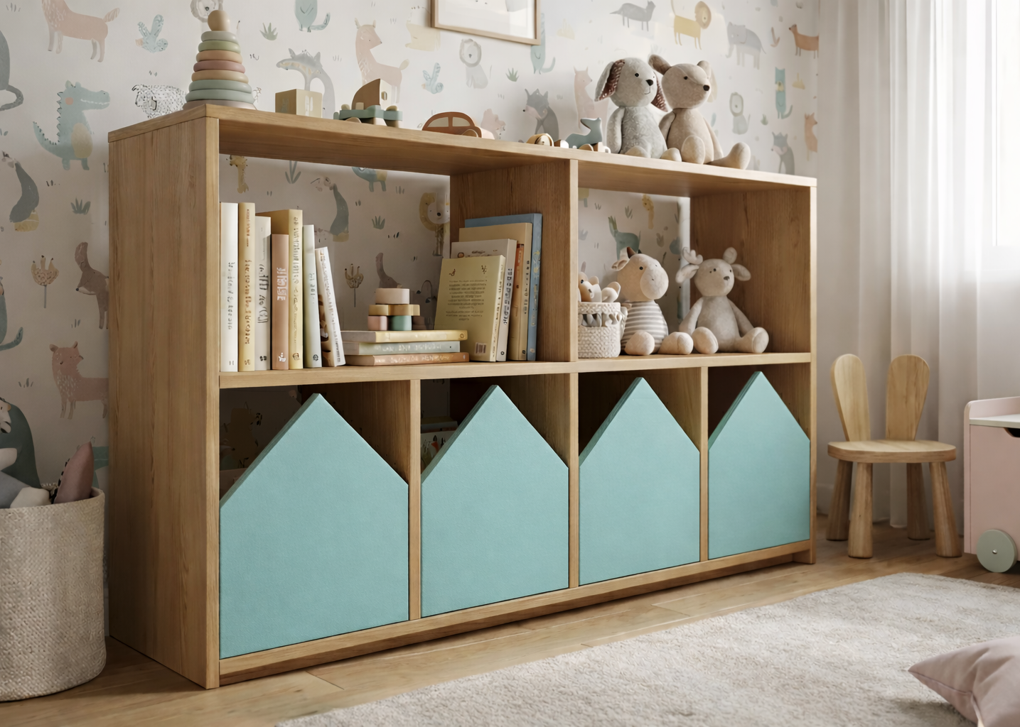 Organizador infantil KiddoPlay de madera natural con cajoneras en forma de casita en colores personalizables, ideal para habitación infantil cozy.