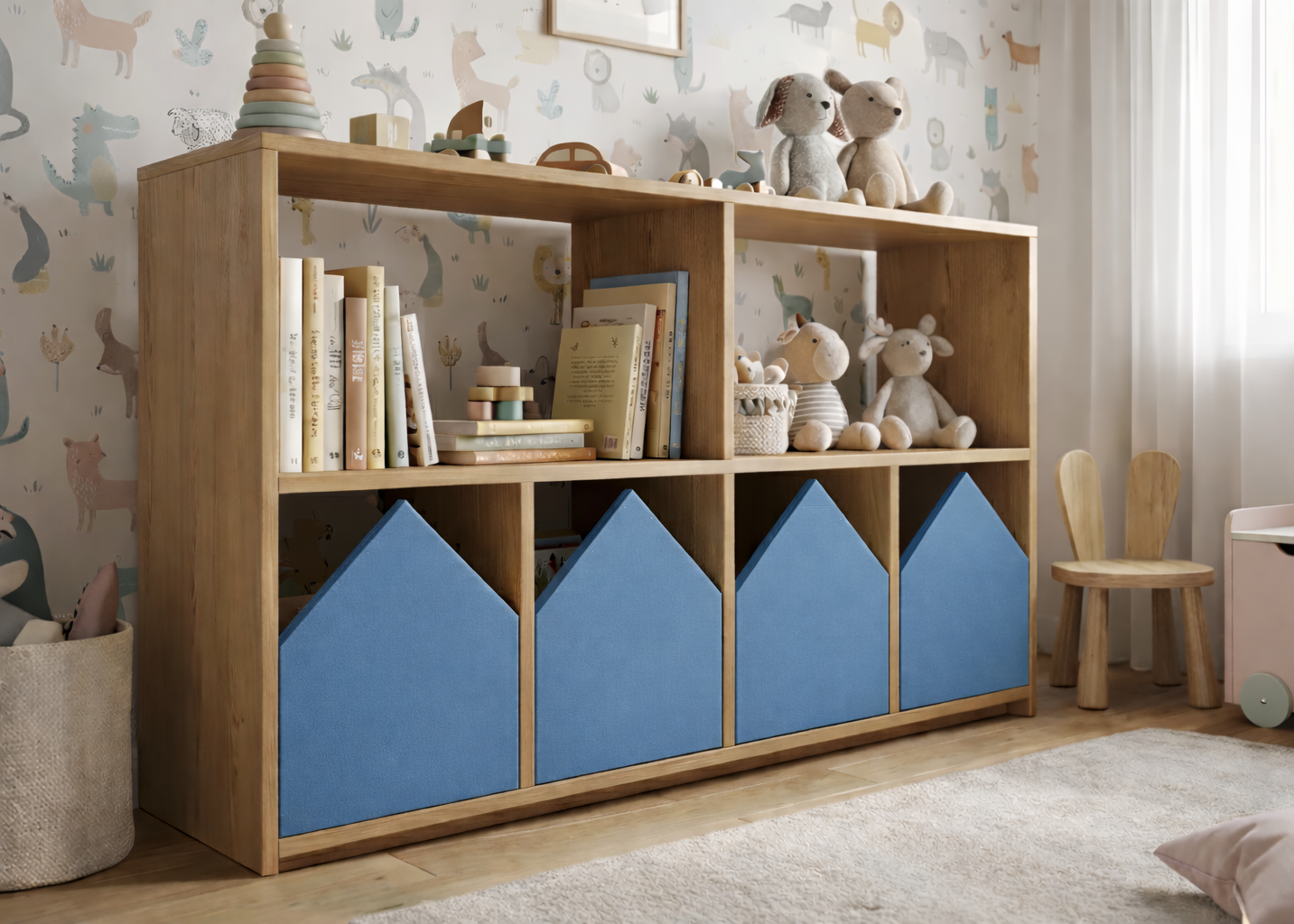 Organizador infantil KiddoPlay de madera natural con cajoneras en forma de casita en colores personalizables, ideal para habitación infantil cozy.