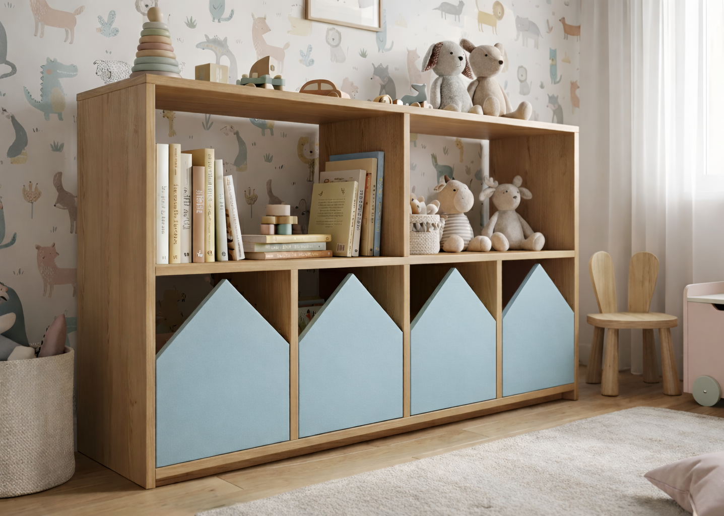 Organizador infantil KiddoPlay de madera natural con cajoneras en forma de casita en colores personalizables, ideal para habitación infantil cozy.